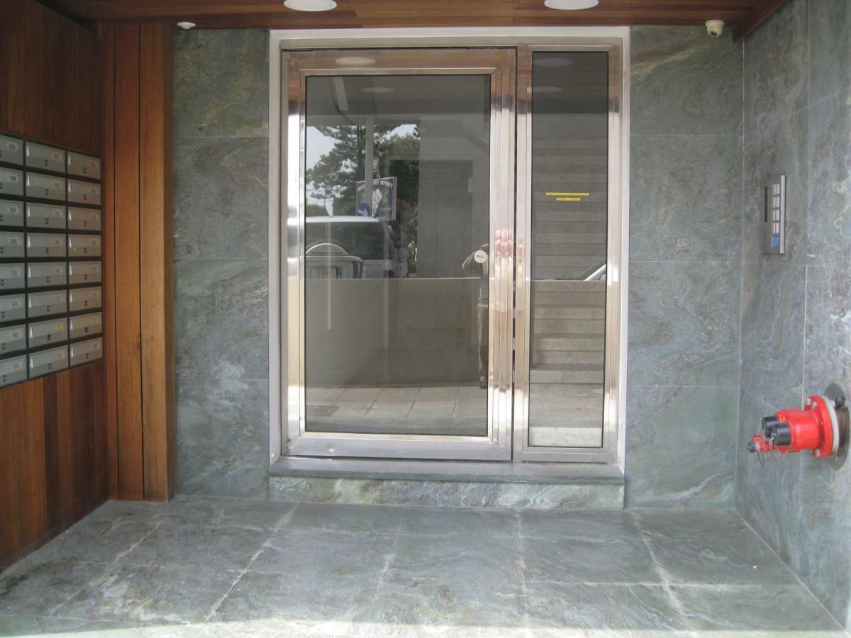 Ferienwohnung Mediterranean Breeze Limassol Exterior foto